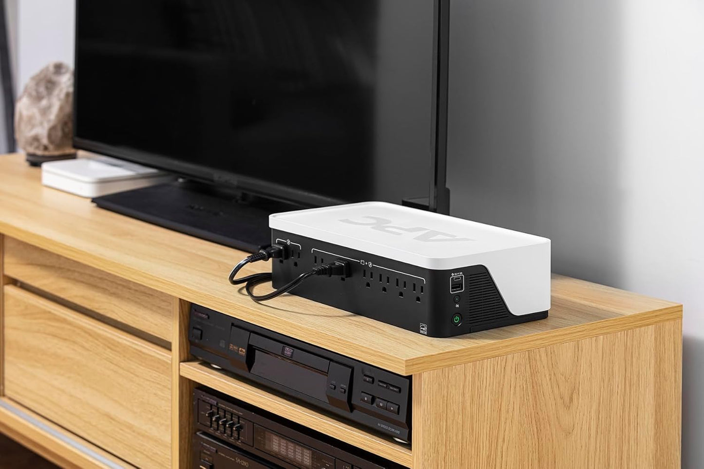 UPS Battery Backup, 900VA UPS with 6 Backup Battery Outlets, Type C USB Charging, BE900G3 Back-Ups