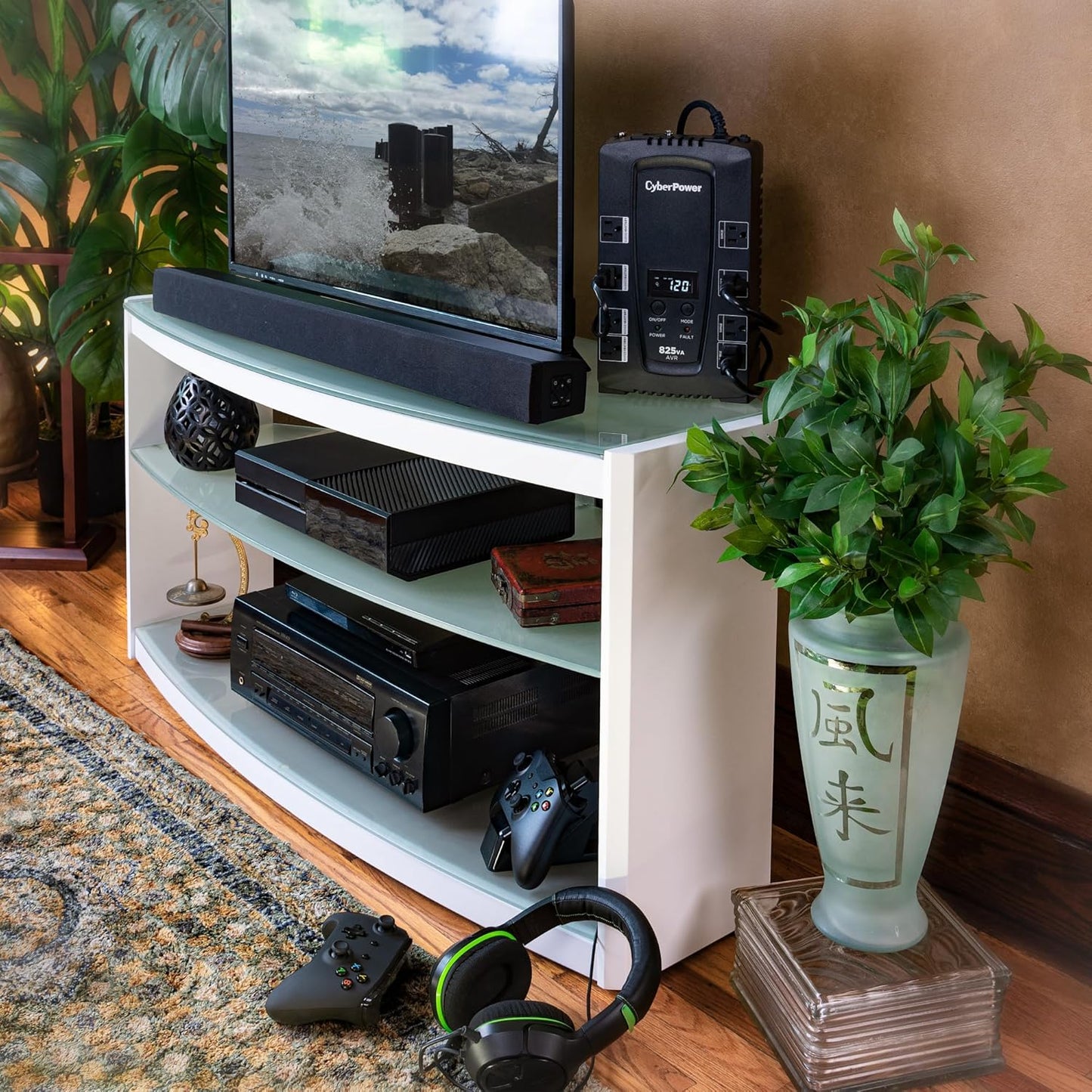 CP825AVRLCD Intelligent LCD UPS Battery Backup and Surge Protector, 825VA/450W, 8 Outlets, AVR, Compact, UL Certified